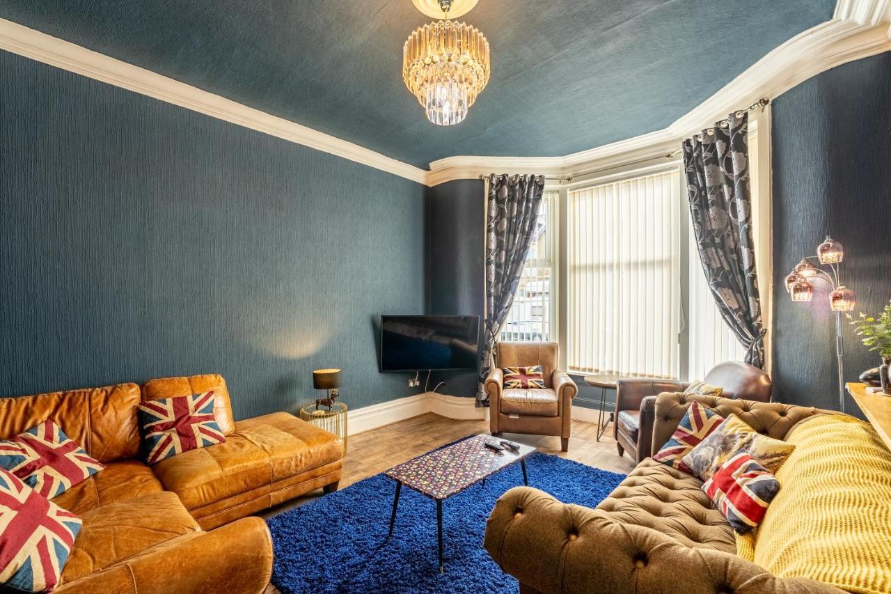 Abode - The Cinema House Holiday home *