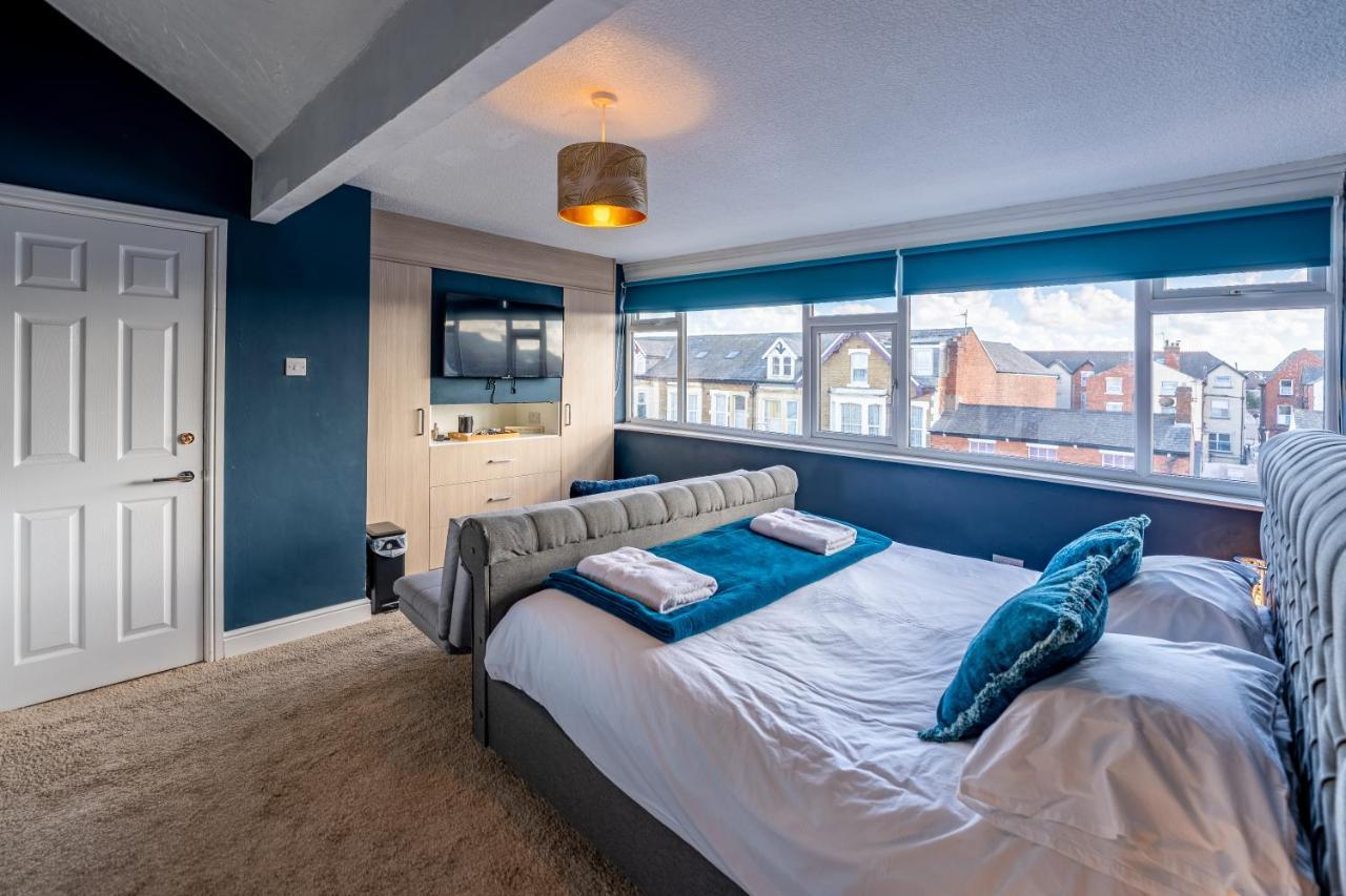 Abode - The Cinema House Holiday home